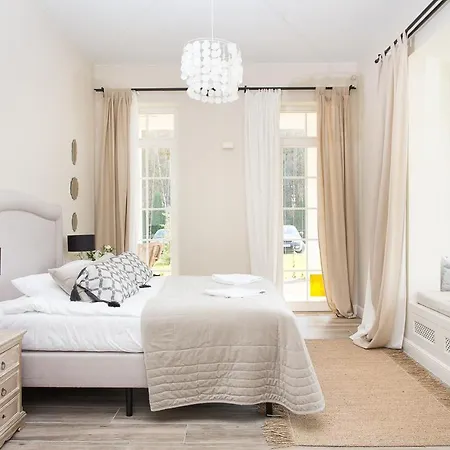 Mietowe Wzgorza Mansion House 酒店 Zakroczym