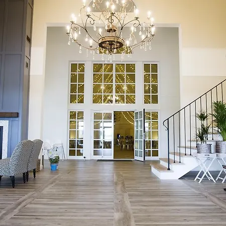 Mietowe Wzgorza Mansion House * Zakroczym