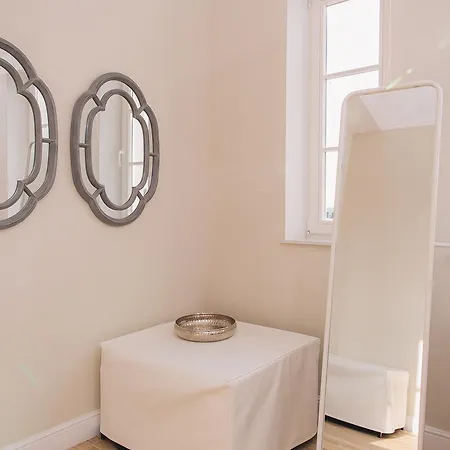 Mietowe Wzgorza Mansion House