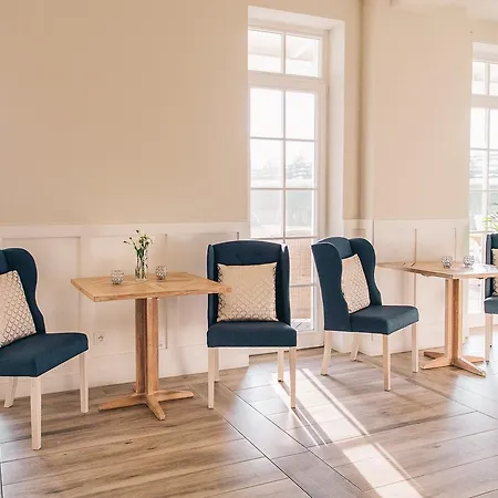 Mietowe Wzgorza Mansion House *