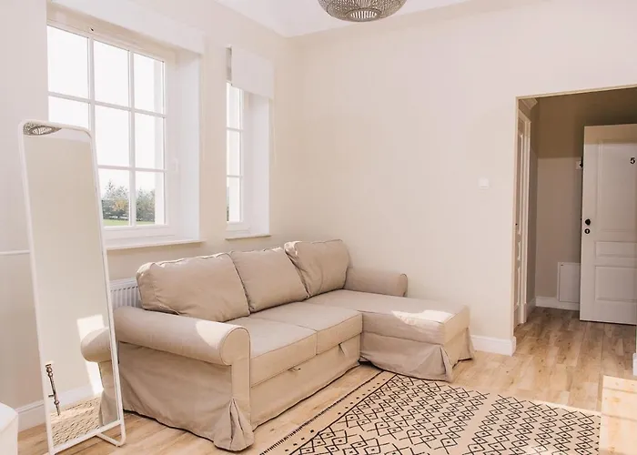 Miętowe Wzgórza Mansion House Zakroczym