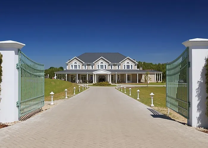 Miętowe Wzgórza Mansion House Hotel Zakroczym