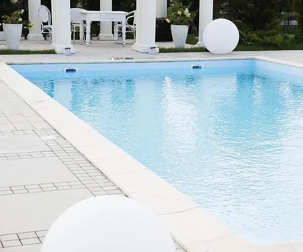 Miętowe Wzgórza Mansion House Zakroczym