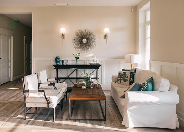 Miętowe Wzgórza Mansion House Zakroczym